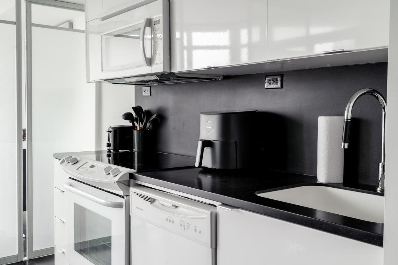 Appartamento The Perfect Getaway Toronto Esterno foto