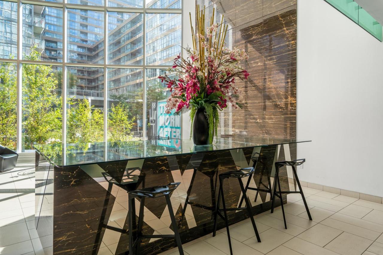 Appartamento The Perfect Getaway Toronto Esterno foto