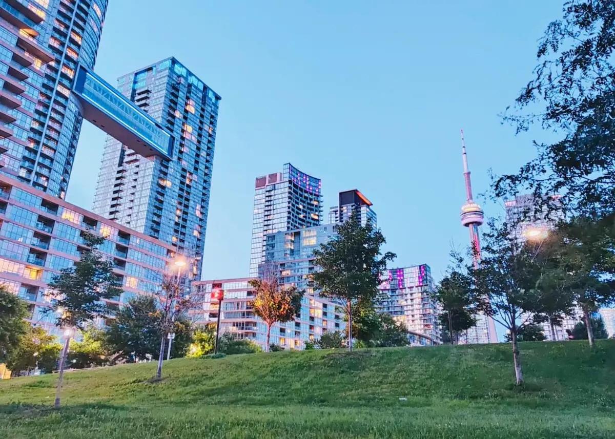 Appartamento The Perfect Getaway Toronto Esterno foto