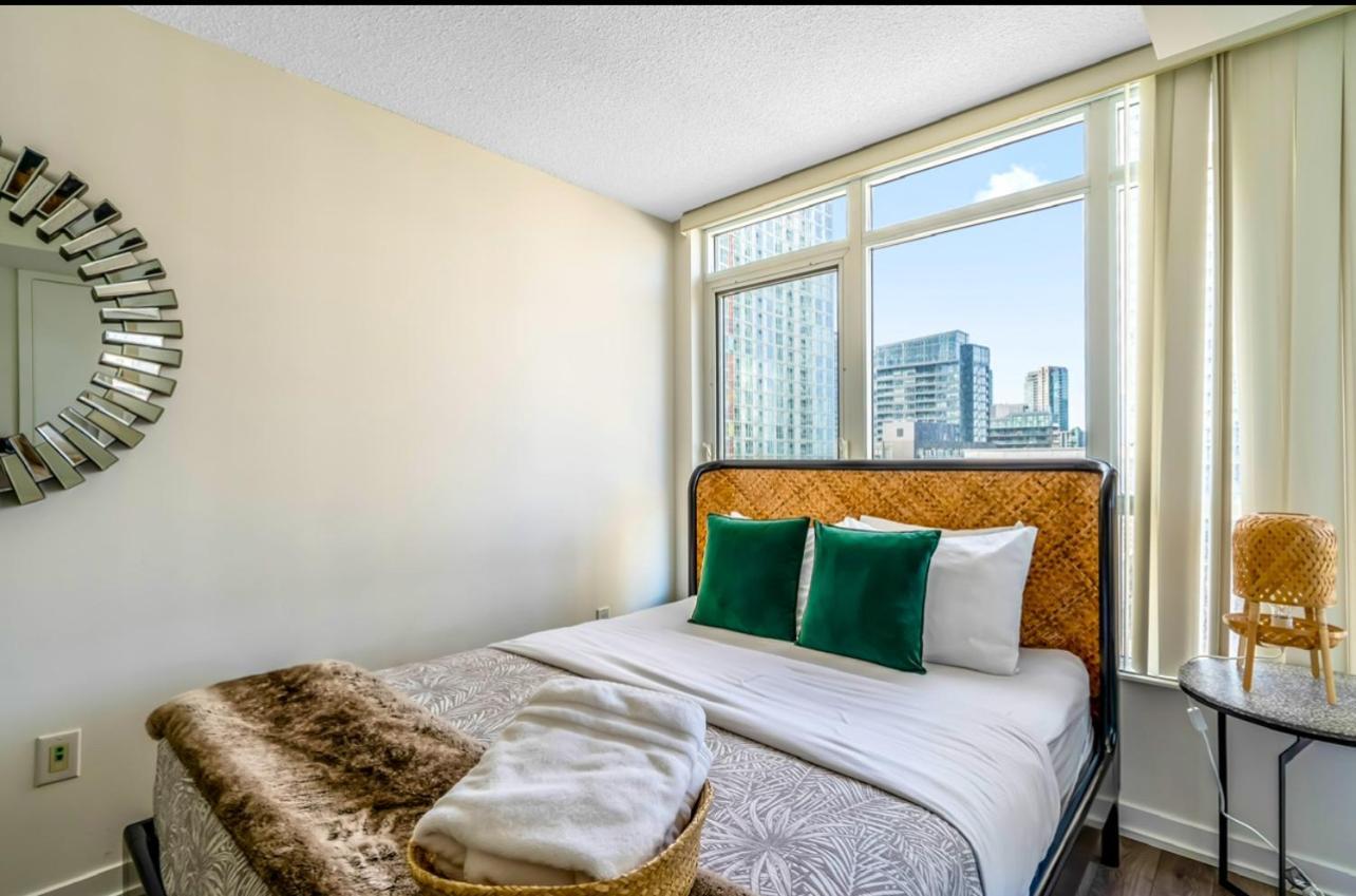Appartamento The Perfect Getaway Toronto Esterno foto