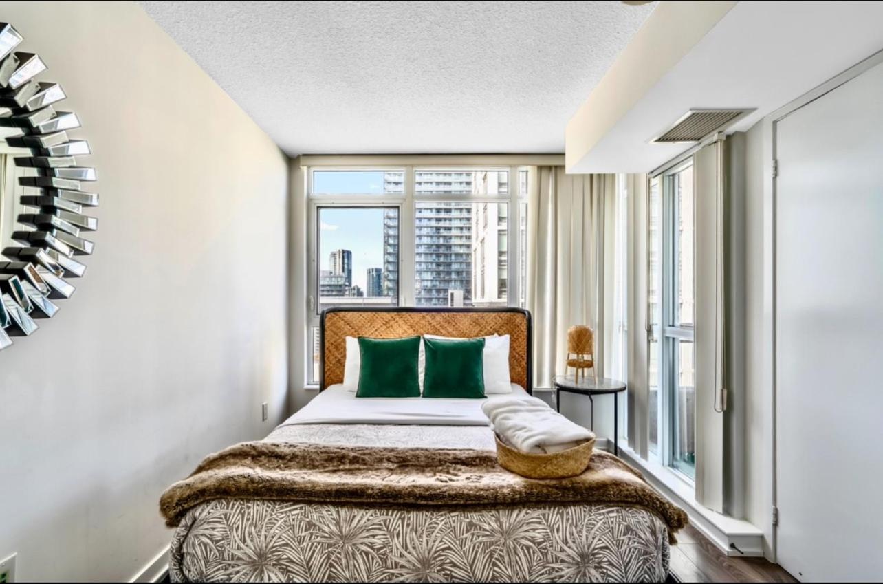 Appartamento The Perfect Getaway Toronto Esterno foto